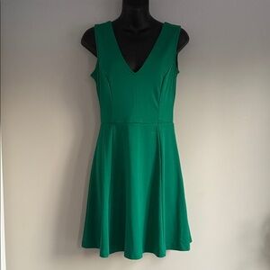 Green Sleeveless Dress